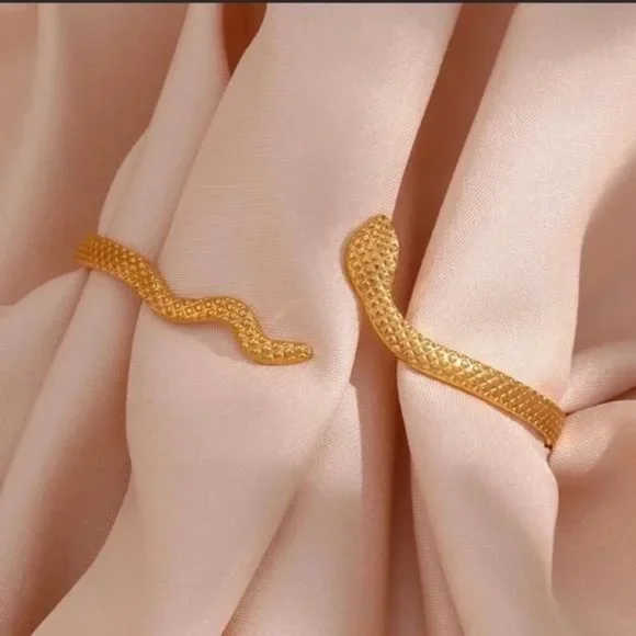 NEW ADJUSTABLE 18K GOLD SNAKE BANGLE CUFF BRACELET, NICE BRACELET, CUTE BRACELET - Picture 4 of 6